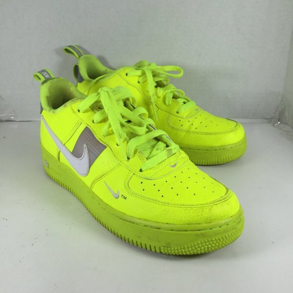 Nike Air Force Sneakers Low LV8 Utility 'Volt' Youth Size 7Y